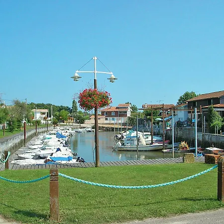 Ferienhaus 135s * Andernos-les-Bains